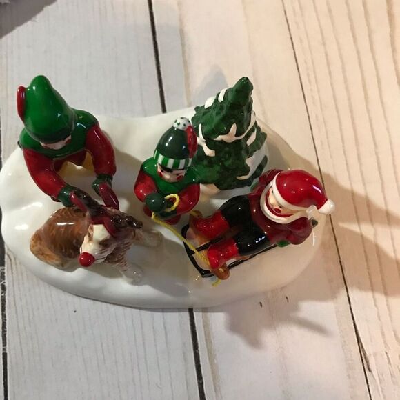 Dept. 56 Santa’s Little Helpers Children dog figurine #55025 Snow Village - Picture 6 of 6